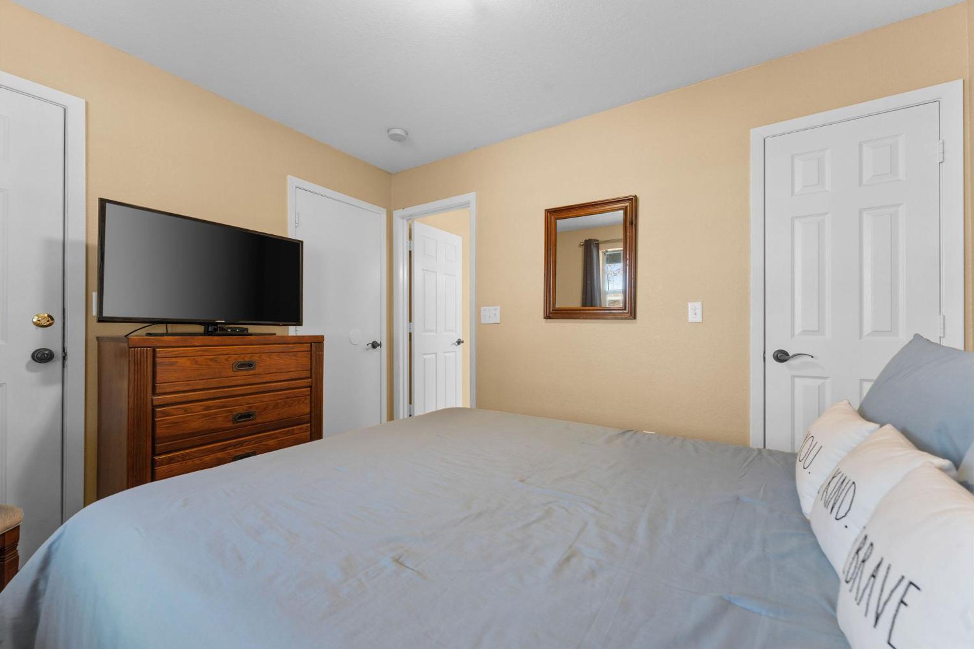 Cozy Top Floor 2Br Condo With View And Amenities!! Point Lookout Екстериор снимка