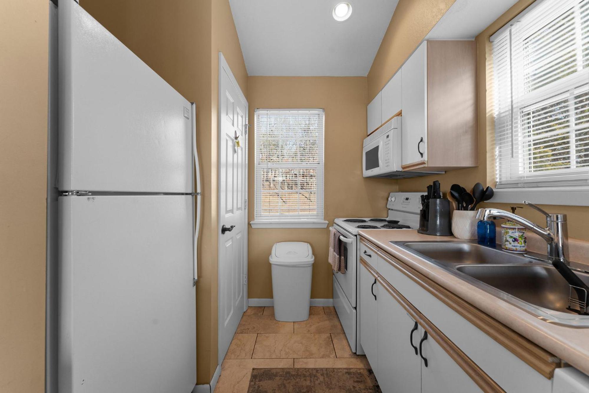 Cozy Top Floor 2Br Condo With View And Amenities!! Point Lookout Екстериор снимка