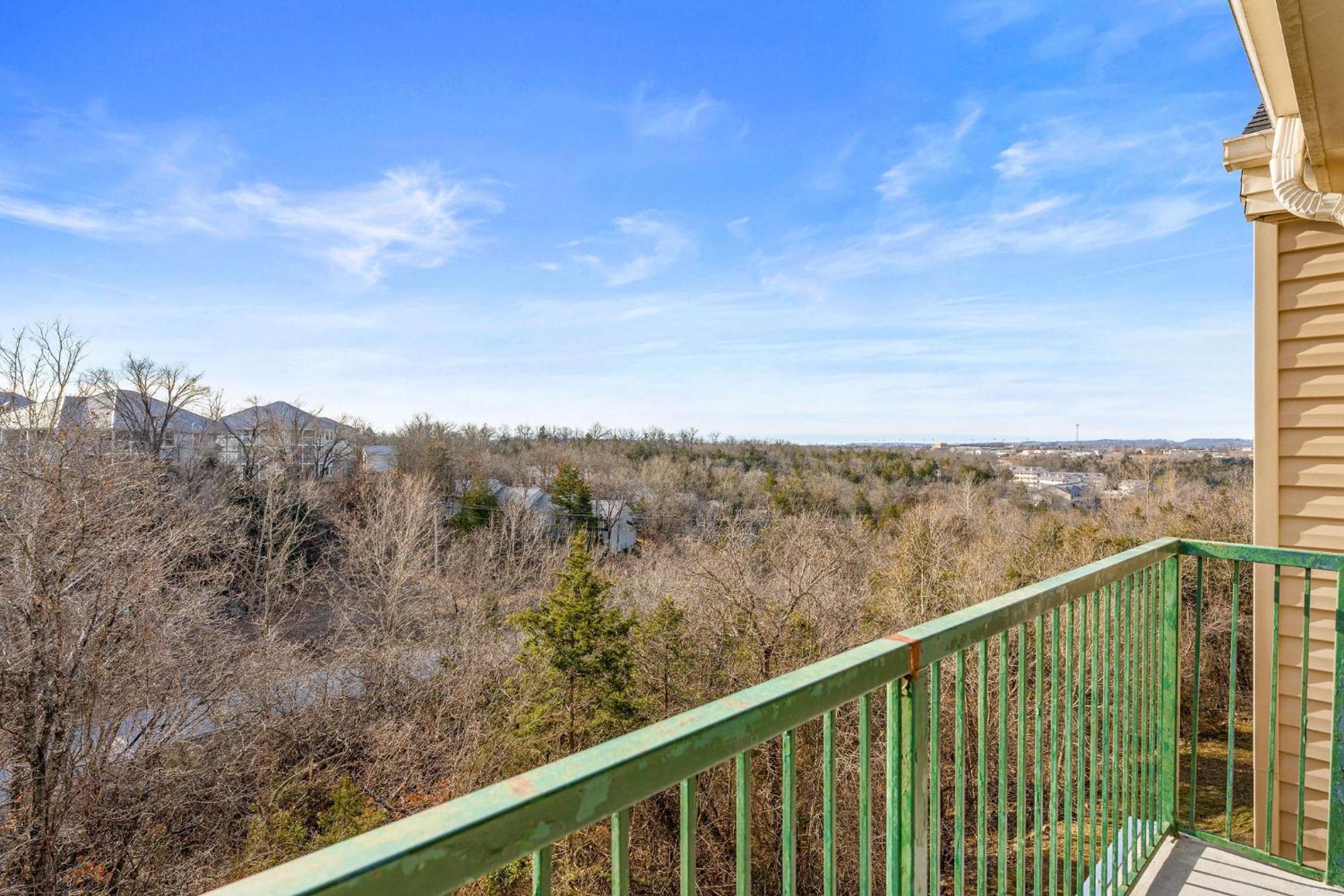 Cozy Top Floor 2Br Condo With View And Amenities!! Point Lookout Екстериор снимка